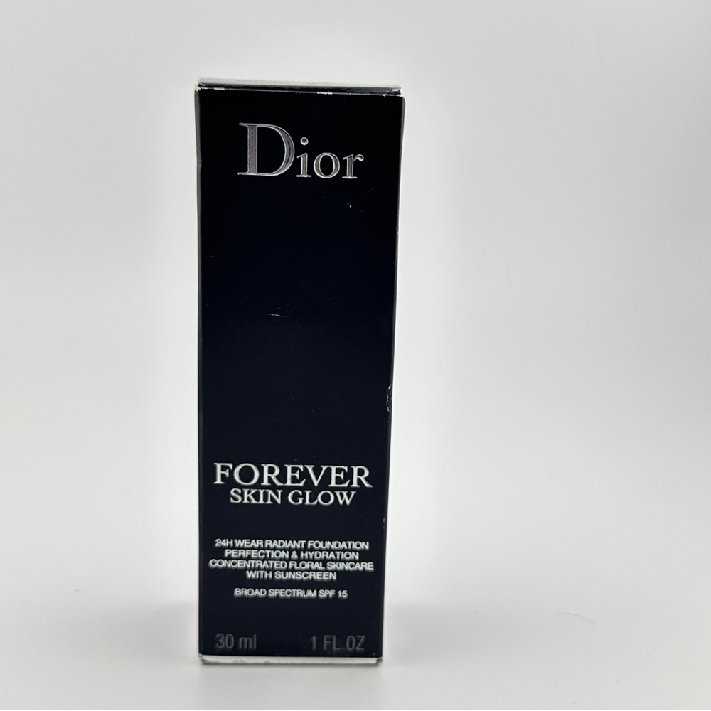 🆕 DIOR Forever Skin Correct Creamy Concealer in shade - 1.5N (NIB) - Picture 3 of 6